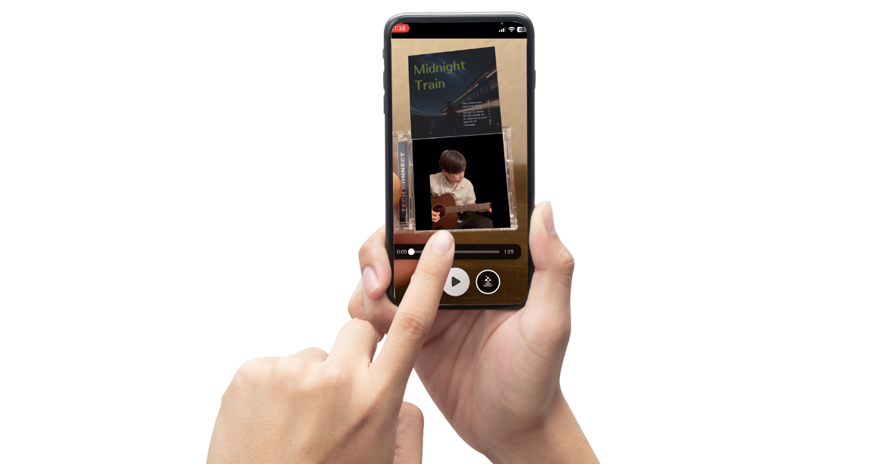 スマートフォン越しにARコンテンツを体験している様子